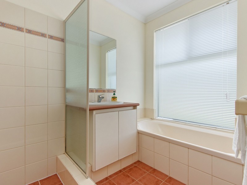 144 Dalrymple Drive, Leda WA 6170