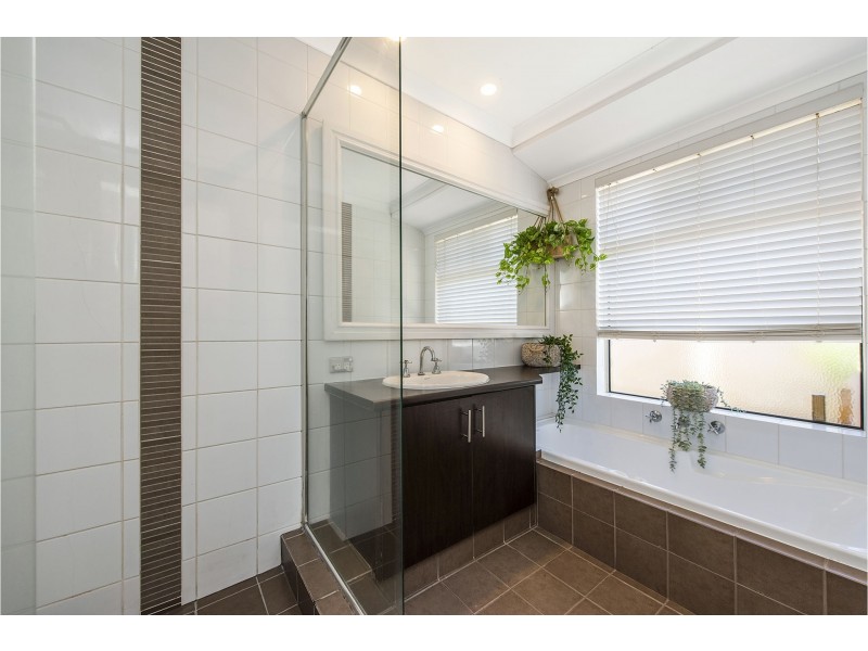 16 Arrowsmith Avenue, Ellenbrook WA 6069