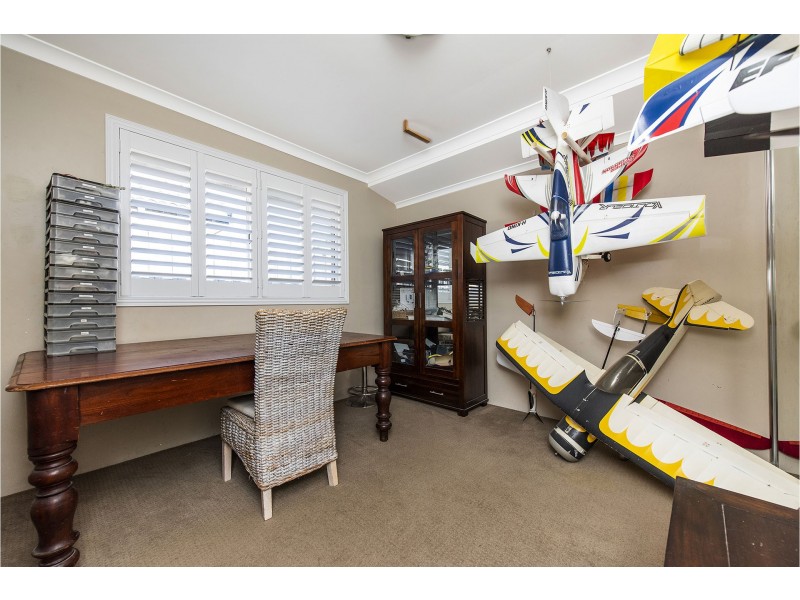 16 Arrowsmith Avenue, Ellenbrook WA 6069