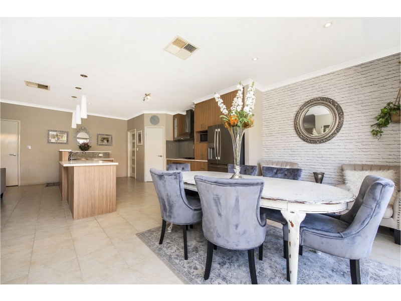 16 Arrowsmith Avenue, Ellenbrook WA 6069