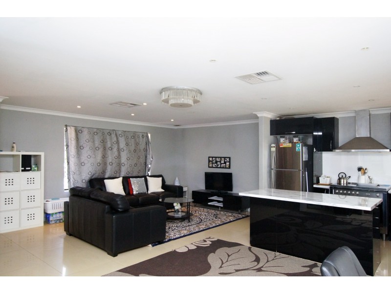 7 Stoate Place, Mirrabooka WA 6061