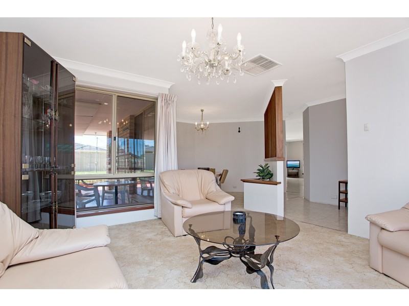 18 Grampians Heights, Mirrabooka WA 6061