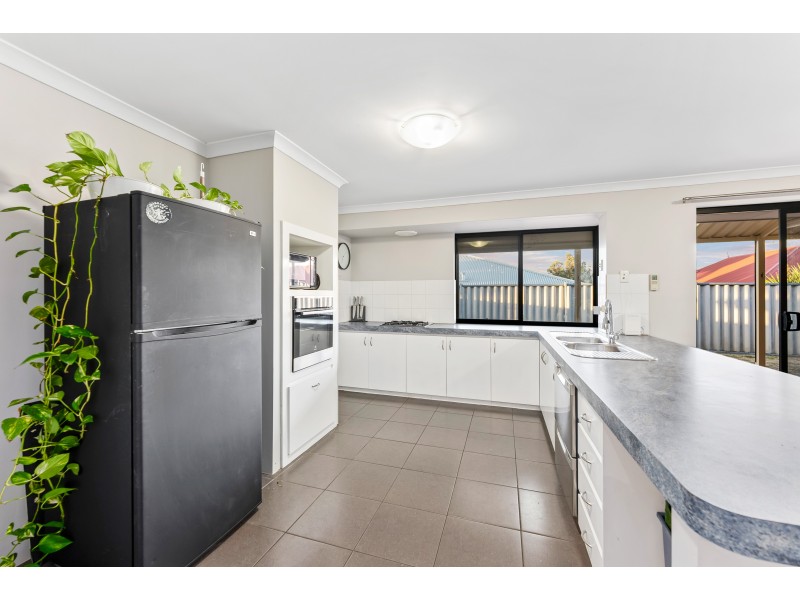 3 Ghost Gum Boulevard, Banksia Grove WA 6031