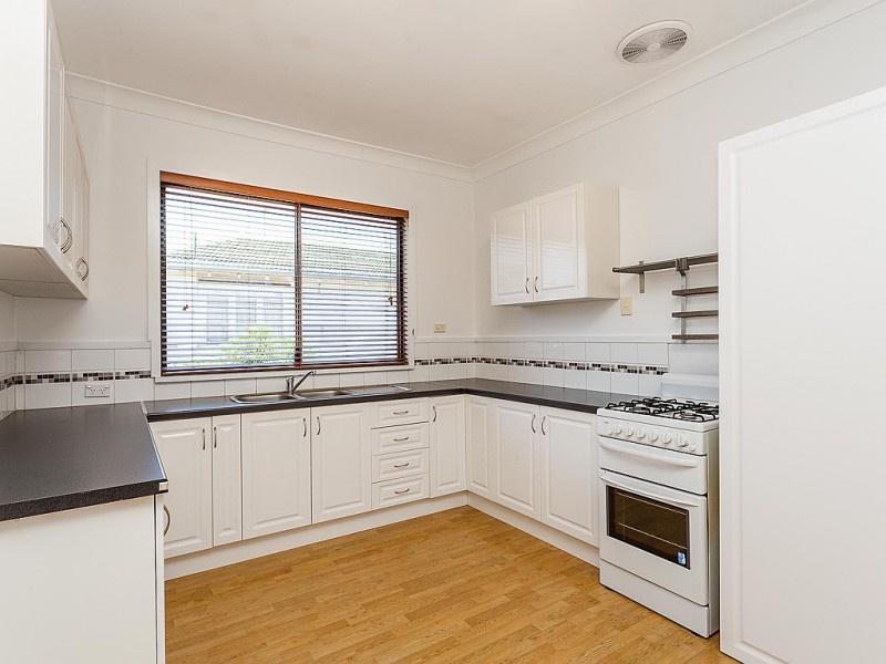 50 Crabtree Way, Medina WA 6167