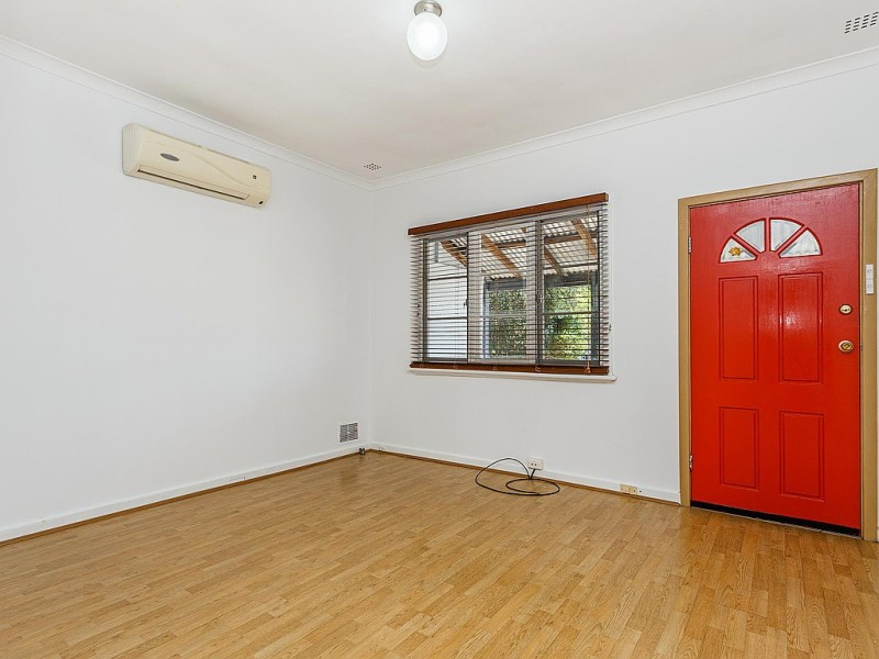 50 Crabtree Way, Medina WA 6167