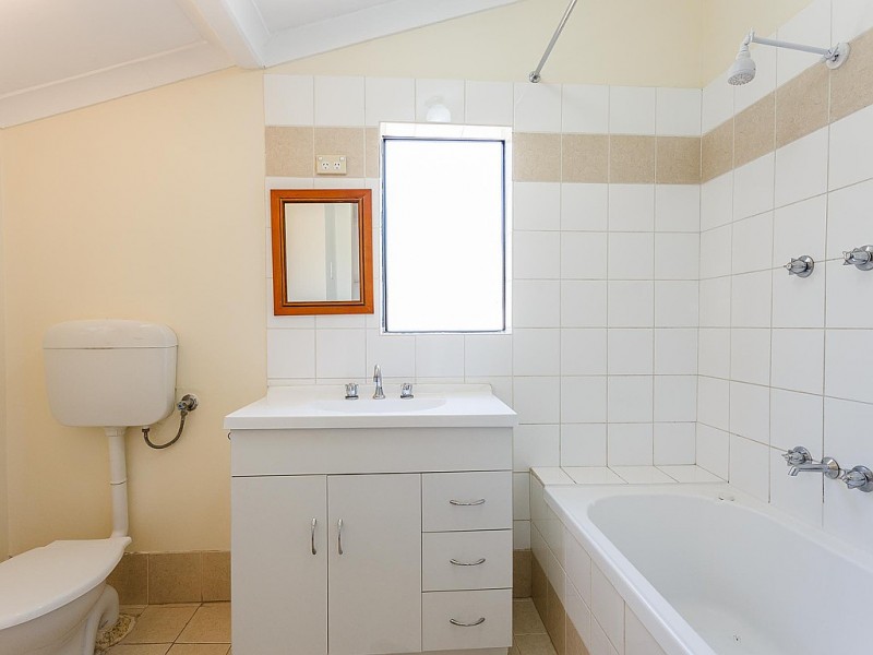 50 Crabtree Way, Medina WA 6167