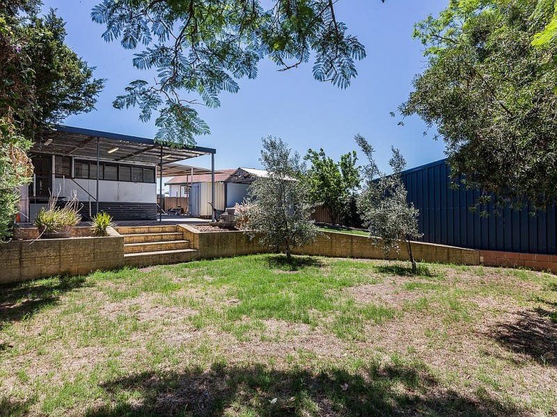 50 Crabtree Way, Medina WA 6167