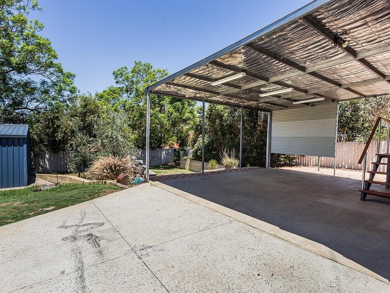 50 Crabtree Way, Medina WA 6167