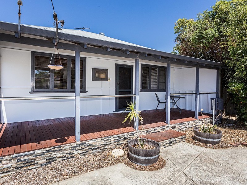 50 Crabtree Way, Medina WA 6167