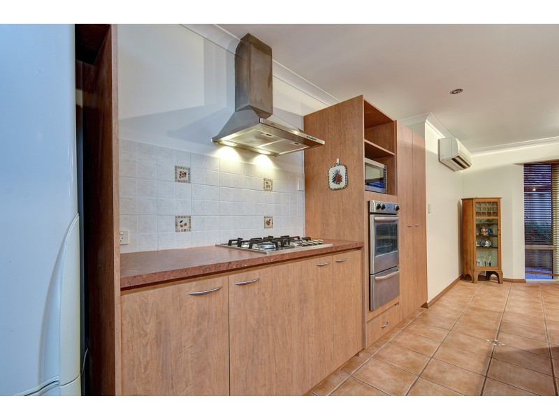 17 Innesvale Way, Carramar WA 6031