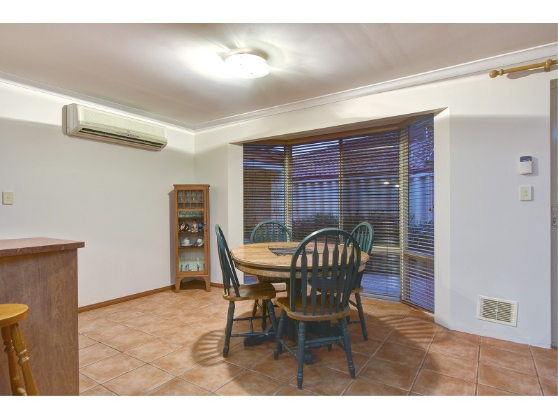17 Innesvale Way, Carramar WA 6031