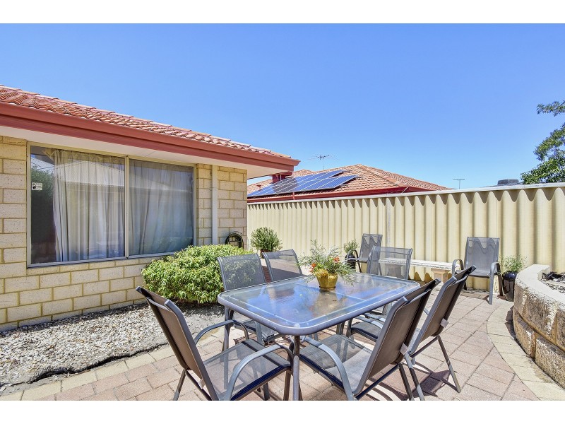 17 Innesvale Way, Carramar WA 6031