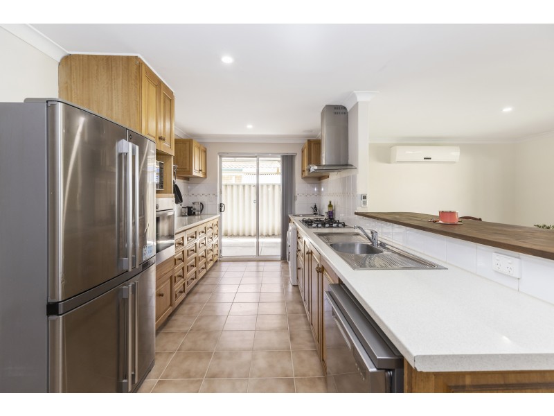 8 Salisbury Road, Beechboro WA 6063