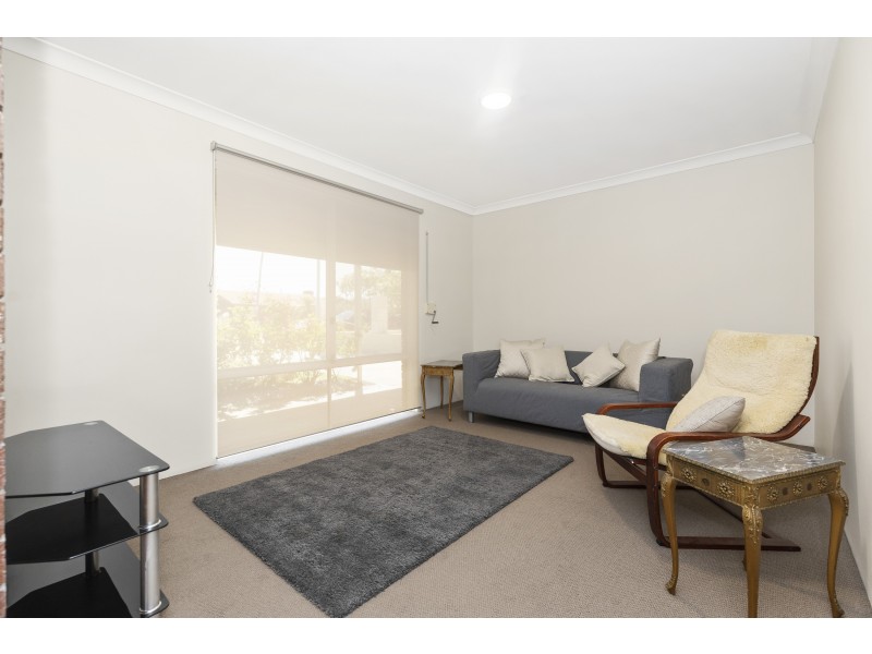 8 Salisbury Road, Beechboro WA 6063