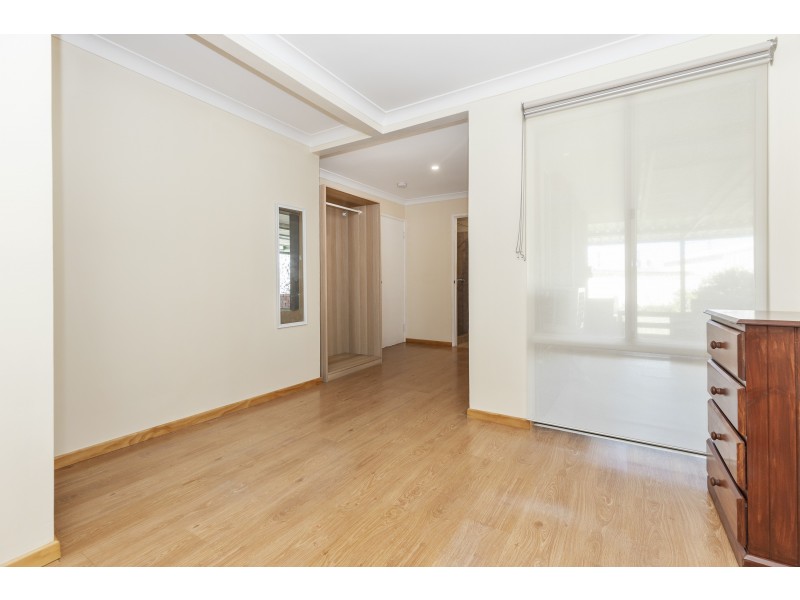 8 Salisbury Road, Beechboro WA 6063