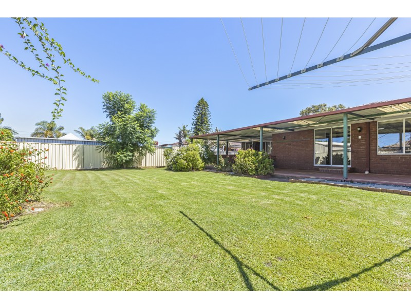 8 Salisbury Road, Beechboro WA 6063