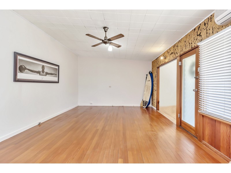 12 Murray Crescent, Halls Head WA 6210