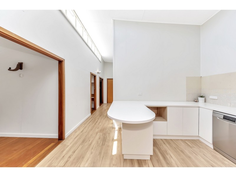 12 Murray Crescent, Halls Head WA 6210