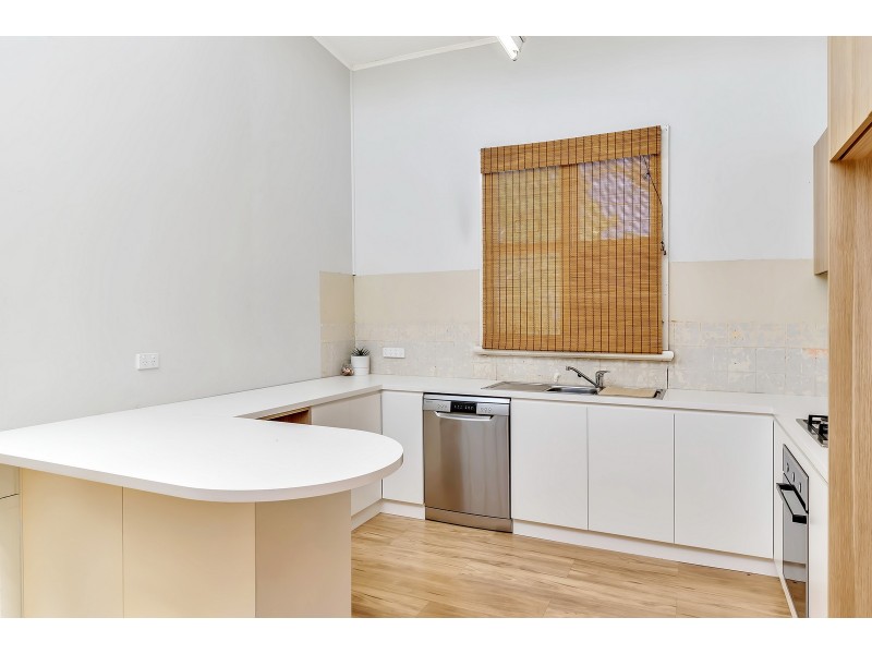 12 Murray Crescent, Halls Head WA 6210