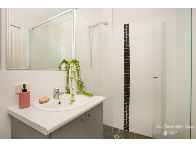 2B Montrose Way, Nollamara WA 6061