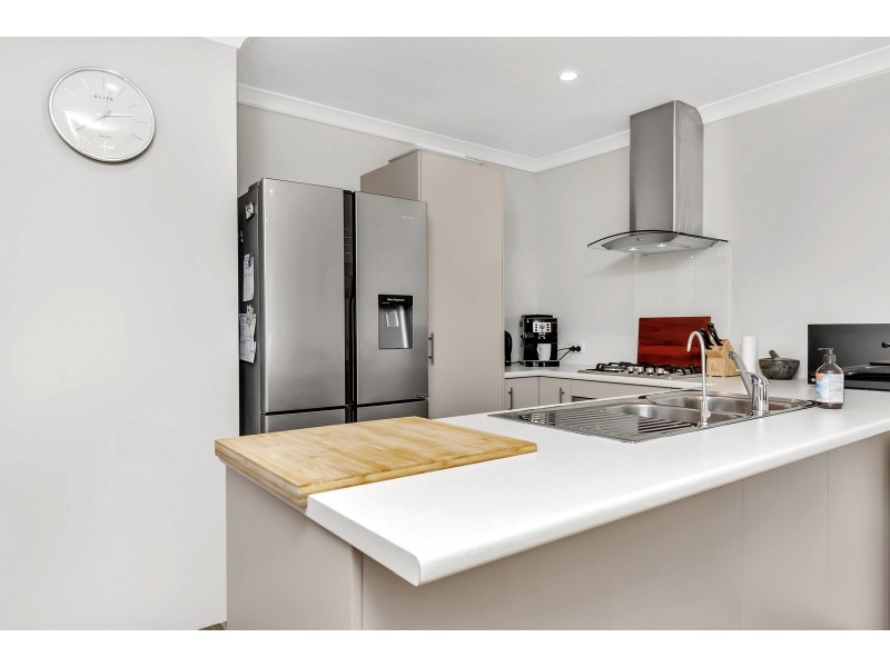 72 Kingscliff Drive, Golden Bay WA 6174