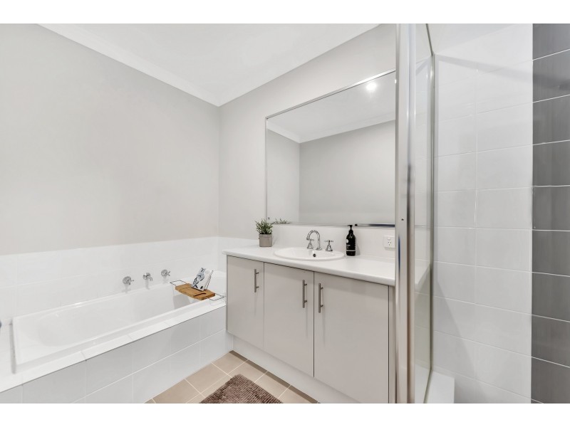 72 Kingscliff Drive, Golden Bay WA 6174