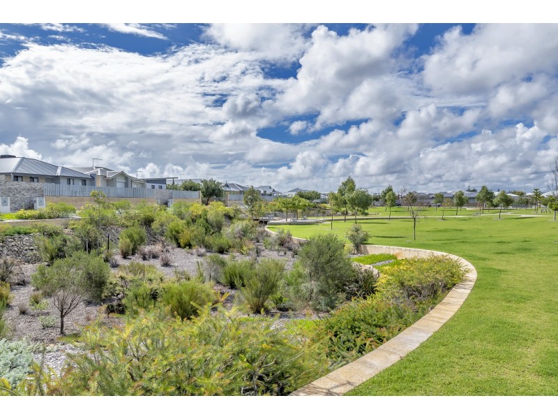 72 Kingscliff Drive, Golden Bay WA 6174