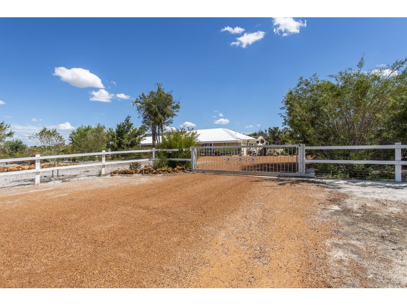 77 Dirk Hartog Drive, Nambeelup WA 6207