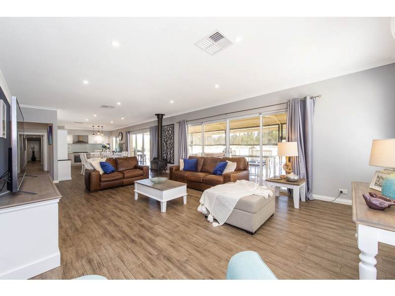 77 Dirk Hartog Drive, Nambeelup WA 6207