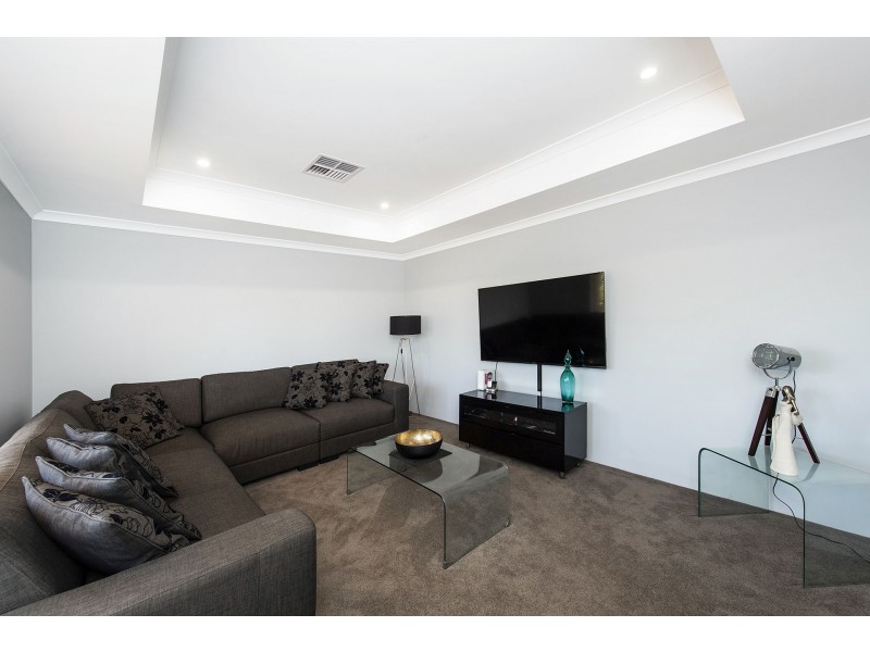 77 Dirk Hartog Drive, Nambeelup WA 6207