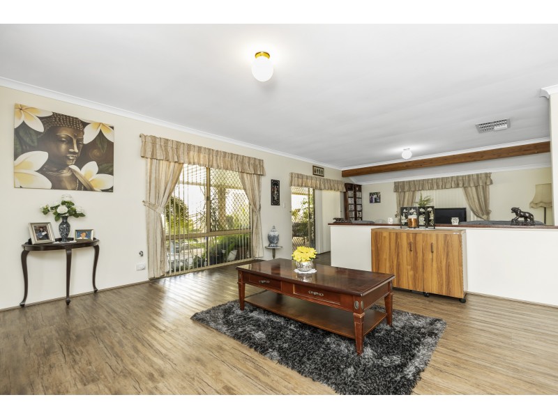 16 Pentecost Avenue, Beechboro WA 6063