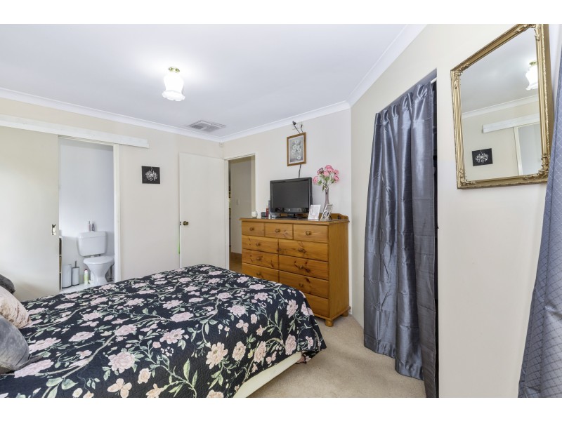 16 Pentecost Avenue, Beechboro WA 6063