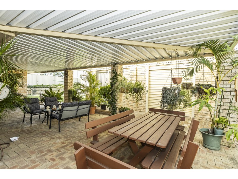 16 Pentecost Avenue, Beechboro WA 6063