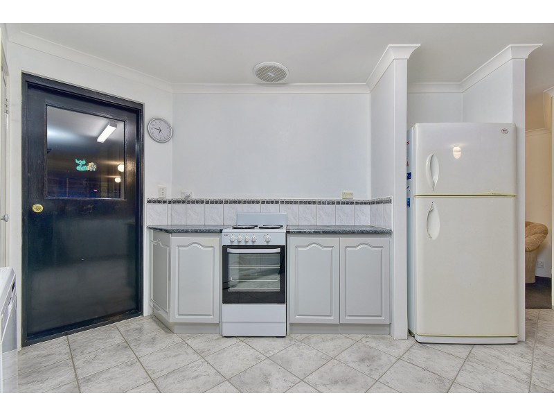 22 Mallina Circuit, Carramar WA 6031