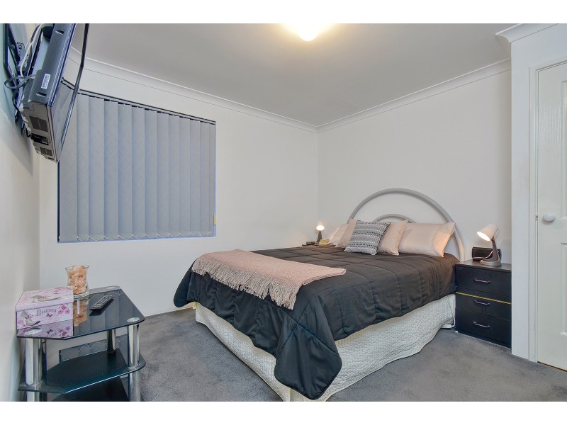 22 Mallina Circuit, Carramar WA 6031