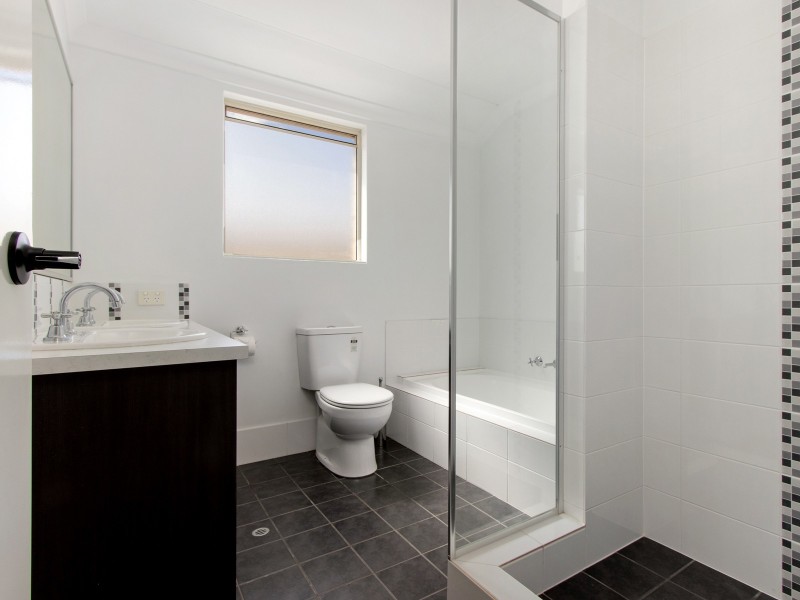 60 Centennial Avenue, Bertram WA 6167