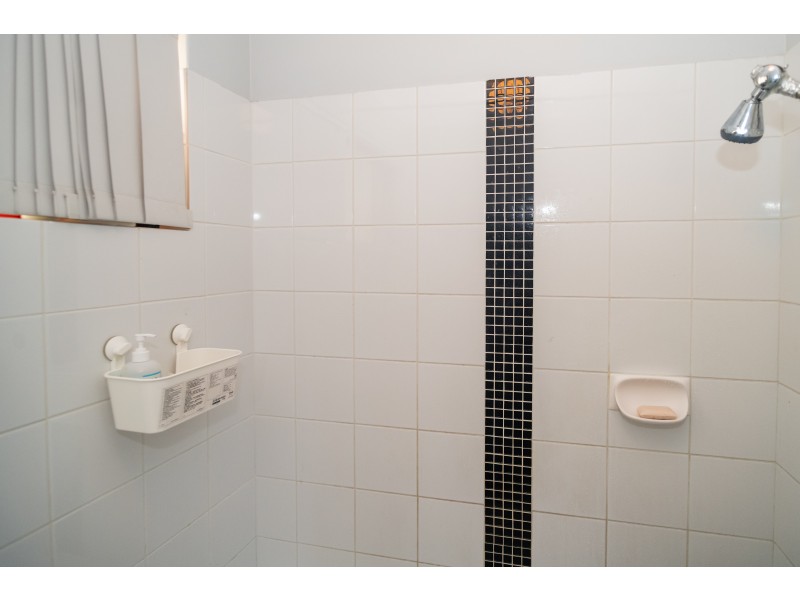 20L Roxwell Way, Girrawheen WA 6064