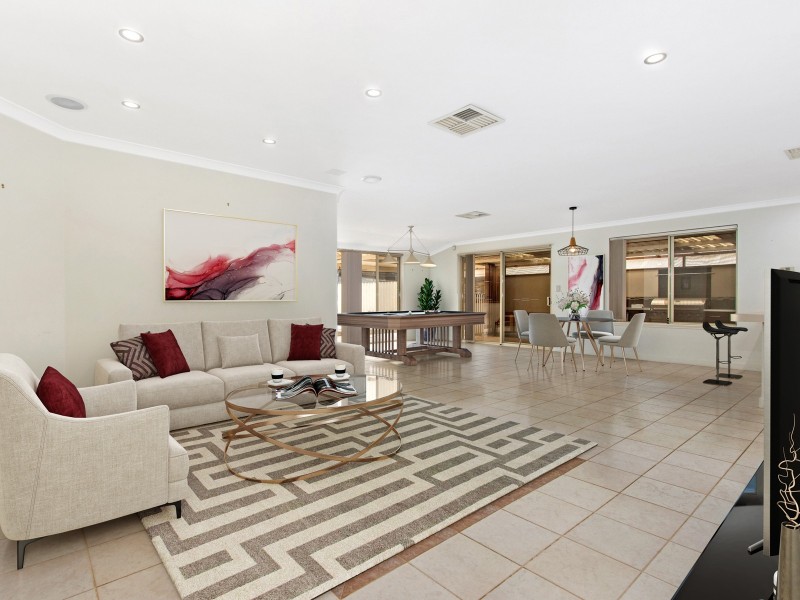 25 St Ettiene Gardens, Port Kennedy WA 6172