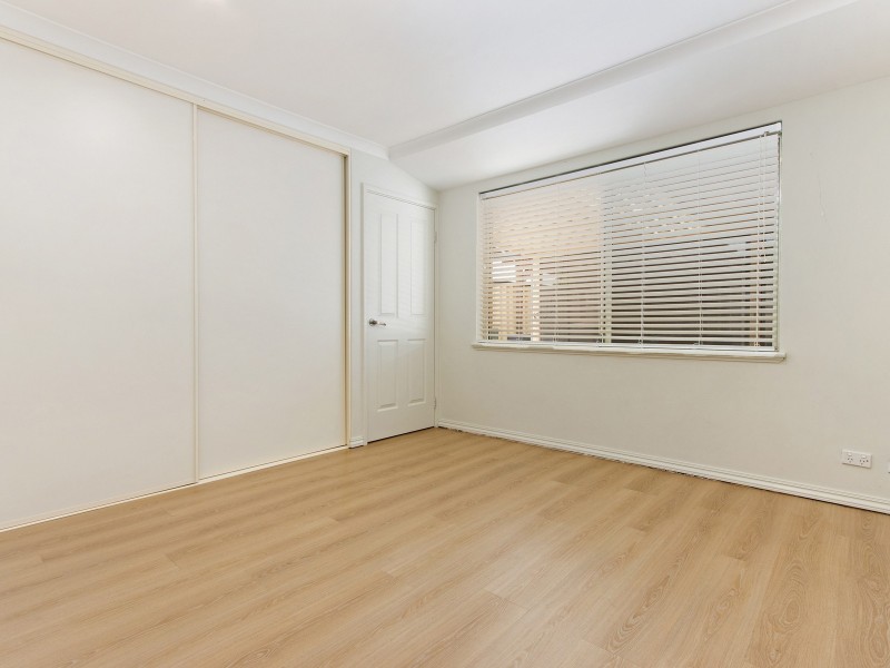 25 St Ettiene Gardens, Port Kennedy WA 6172