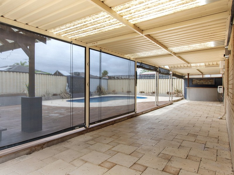 25 St Ettiene Gardens, Port Kennedy WA 6172