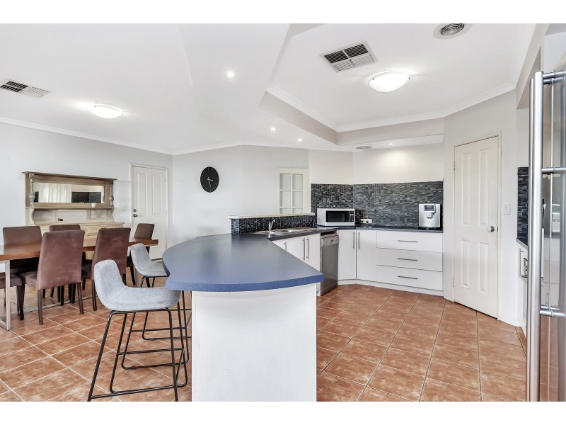 38 Montego Way, Halls Head WA 6210