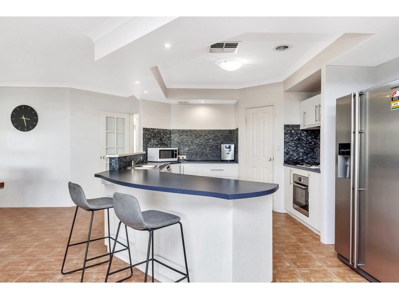 38 Montego Way, Halls Head WA 6210