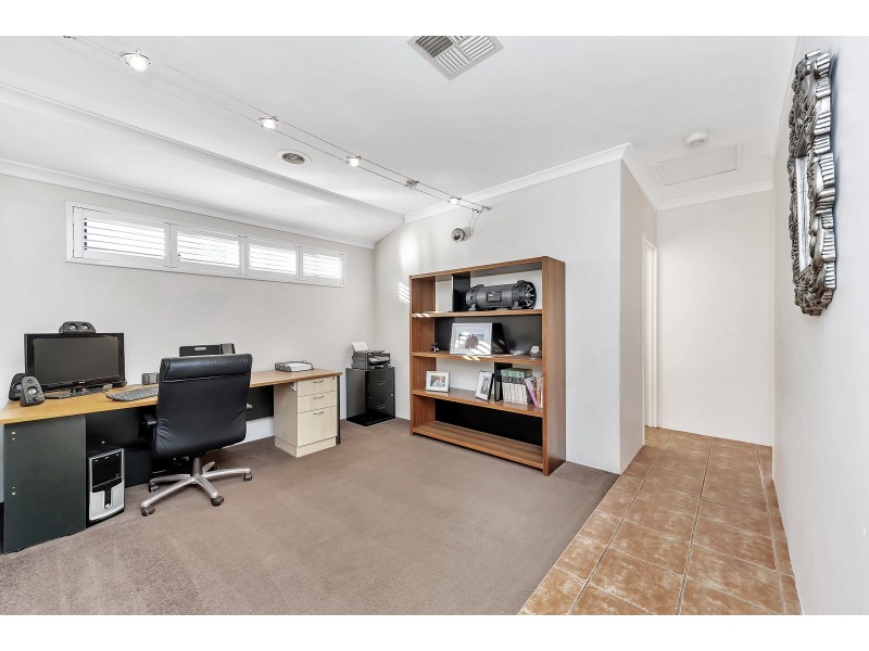 38 Montego Way, Halls Head WA 6210