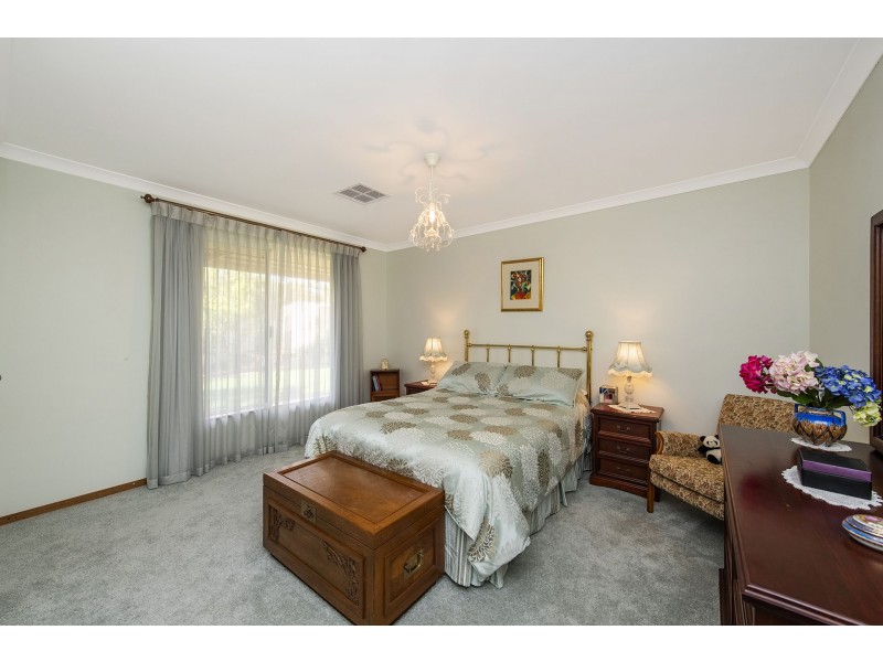 12 Gifford Rise, Meadow Springs WA 6210