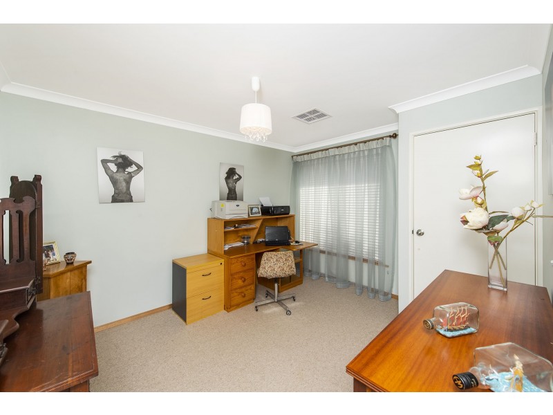 12 Gifford Rise, Meadow Springs WA 6210