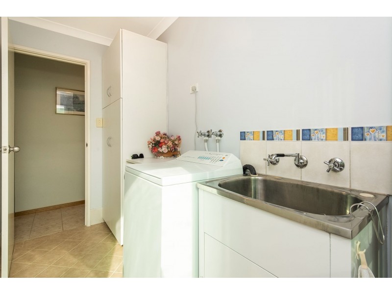 12 Gifford Rise, Meadow Springs WA 6210