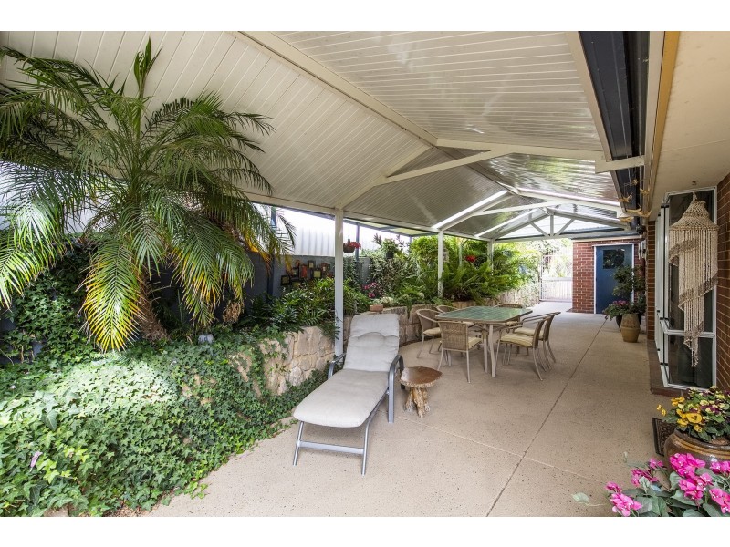 12 Gifford Rise, Meadow Springs WA 6210