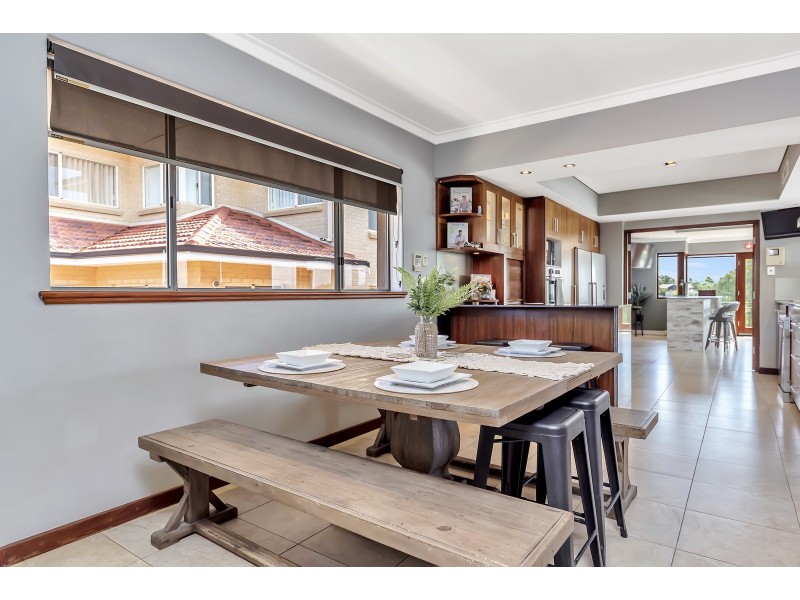 41 Leighton Road, Halls Head WA 6210