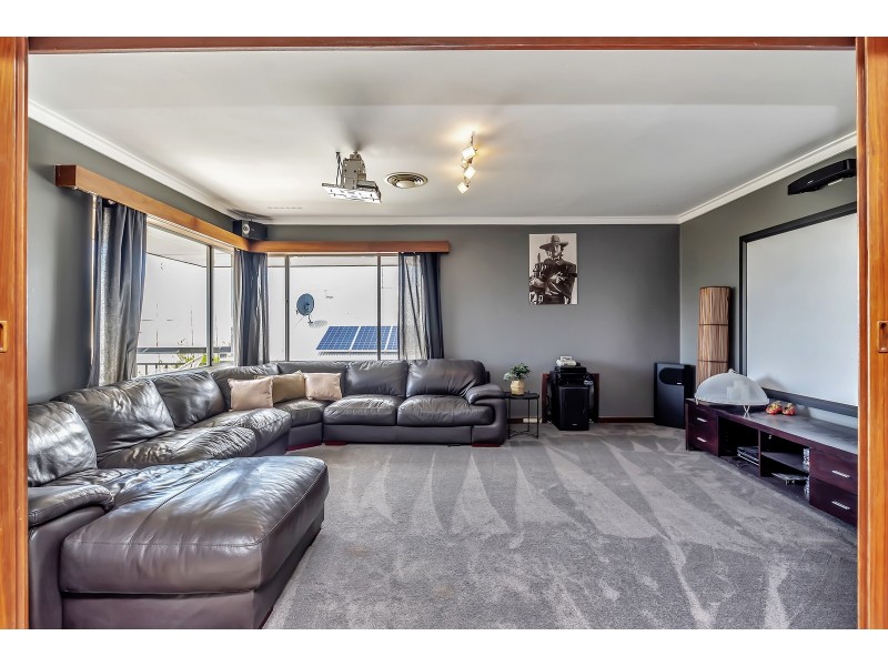 41 Leighton Road, Halls Head WA 6210