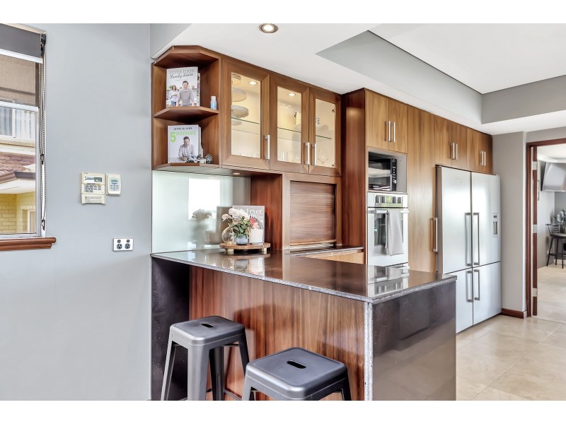 41 Leighton Road, Halls Head WA 6210